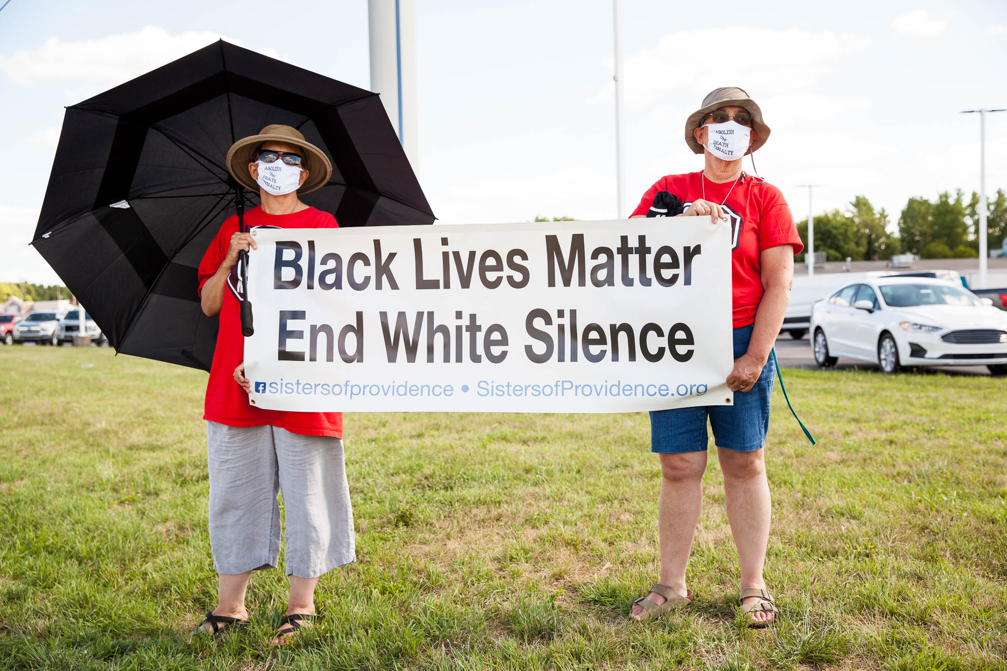 Protesting in Terre Haute before the execution of Daniel Lee