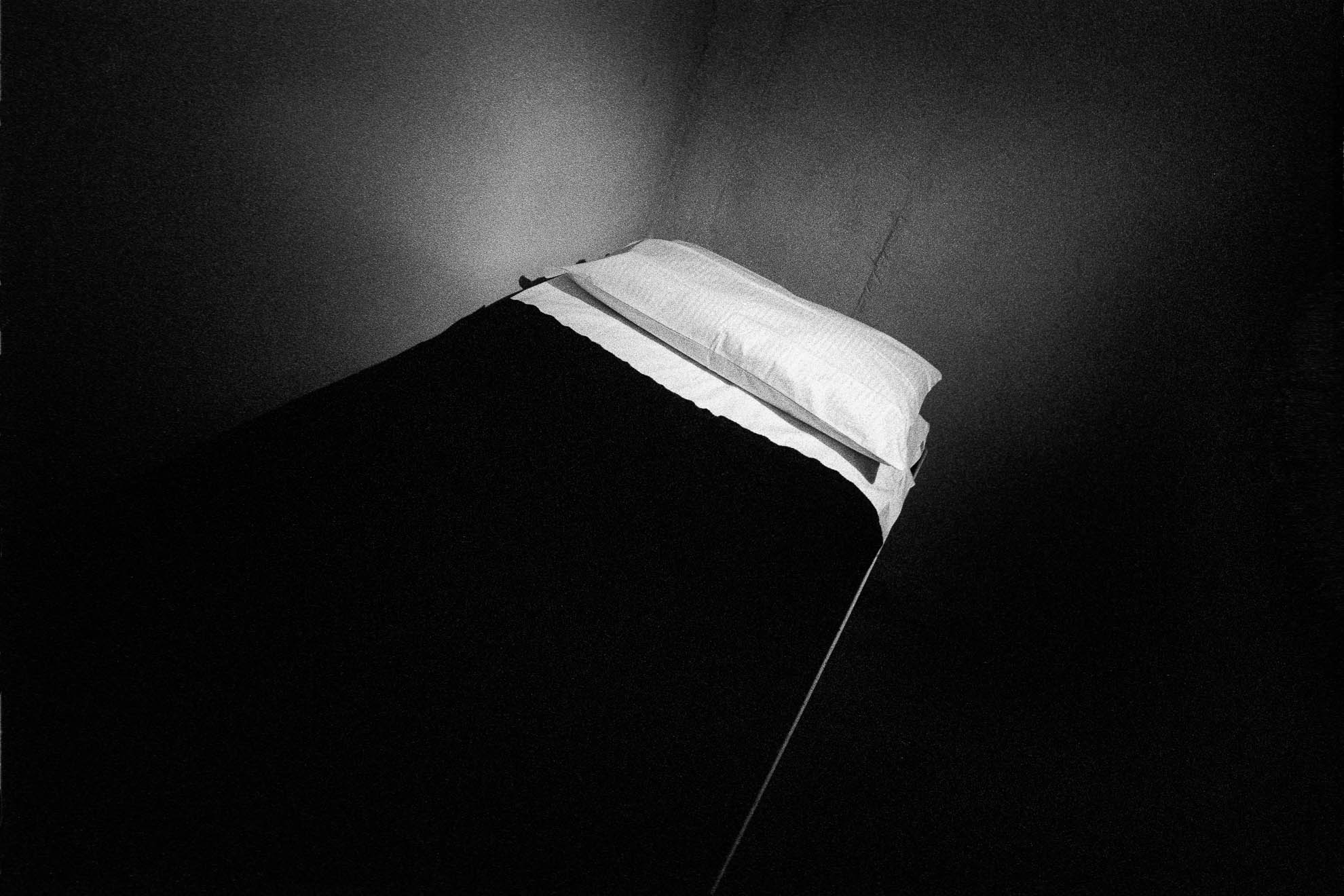 death penalty, photography, photos, execution, prison, documentary, north carolina, cell, death watch